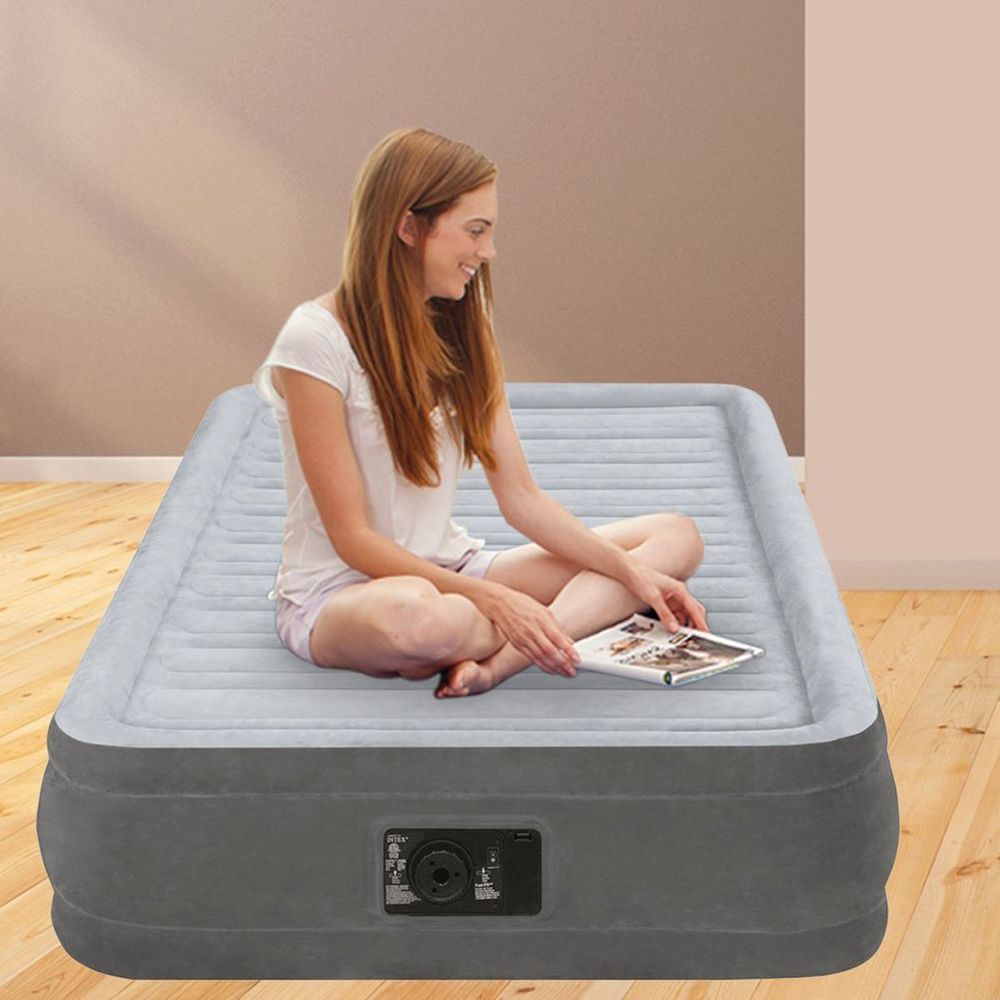 Односпальная надувная кровать Intex 67766 (191 х 99 х 33 см) Comfort-Plush Airbed + Встроенный электронасос 220В